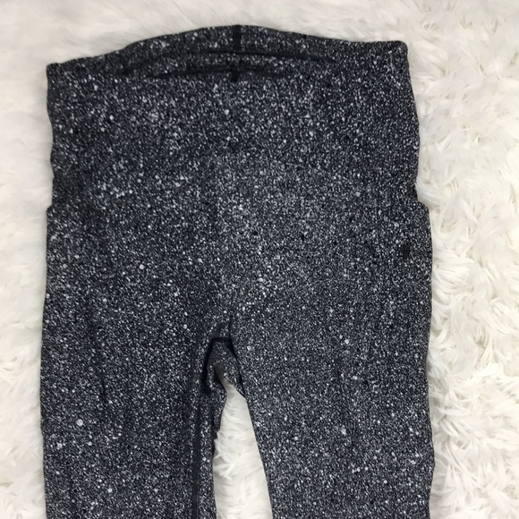 Lululemon Lead The Pack Tight 28" Luminesce Splatter White Black - Picture 2 of 7